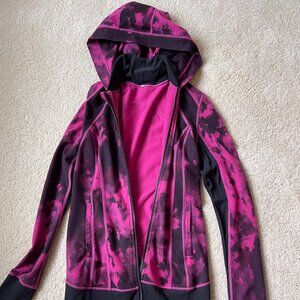Lululemon Scuba Hoodie Pink and Black Tiedye like Print Size 6?/Small